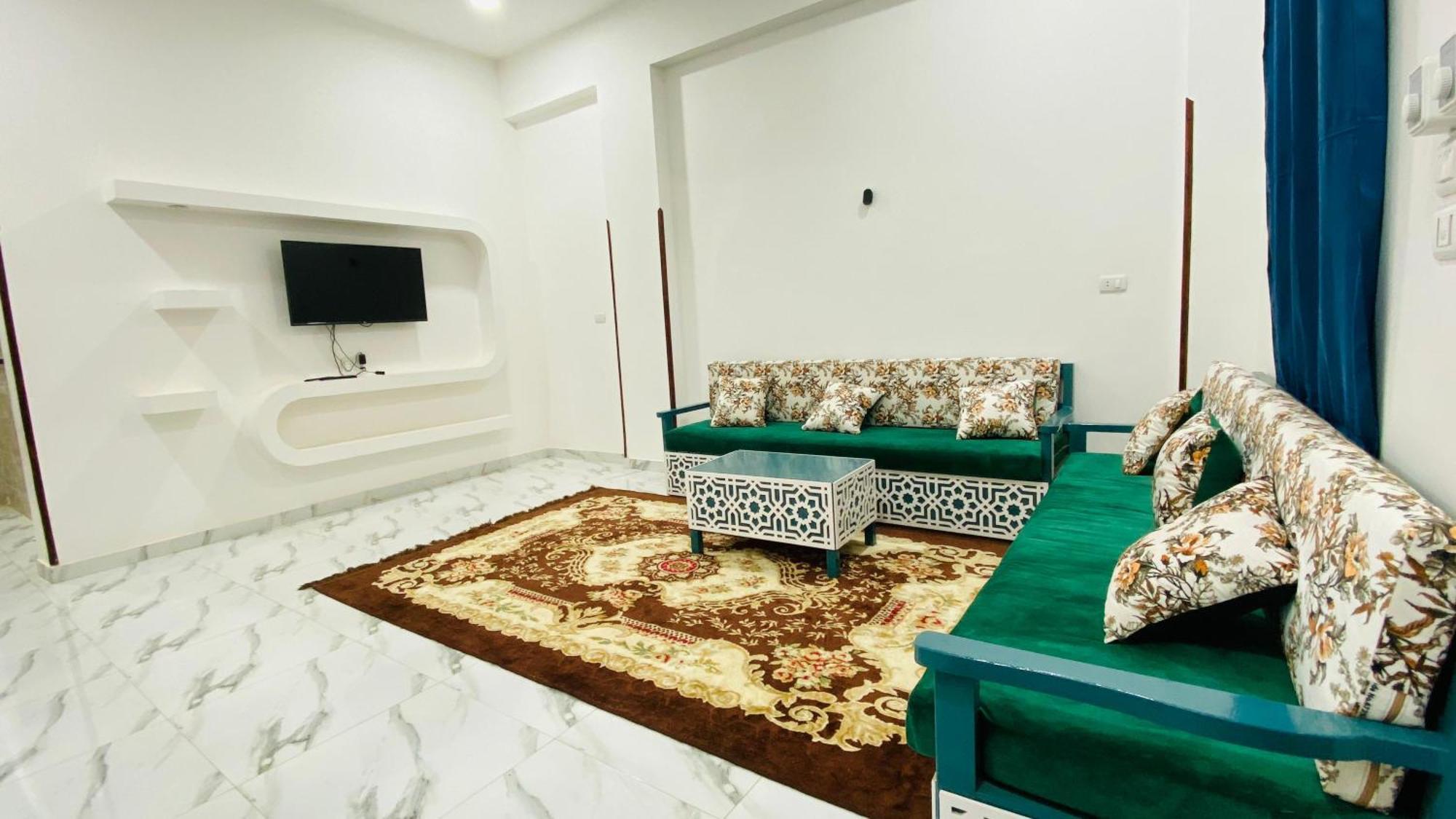 Villa Sun Wing - Guest House Луксор Екстериор снимка